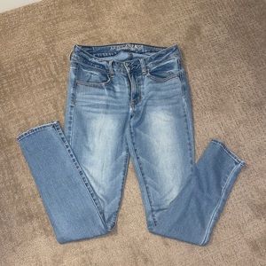 American Eagle light wash jegging